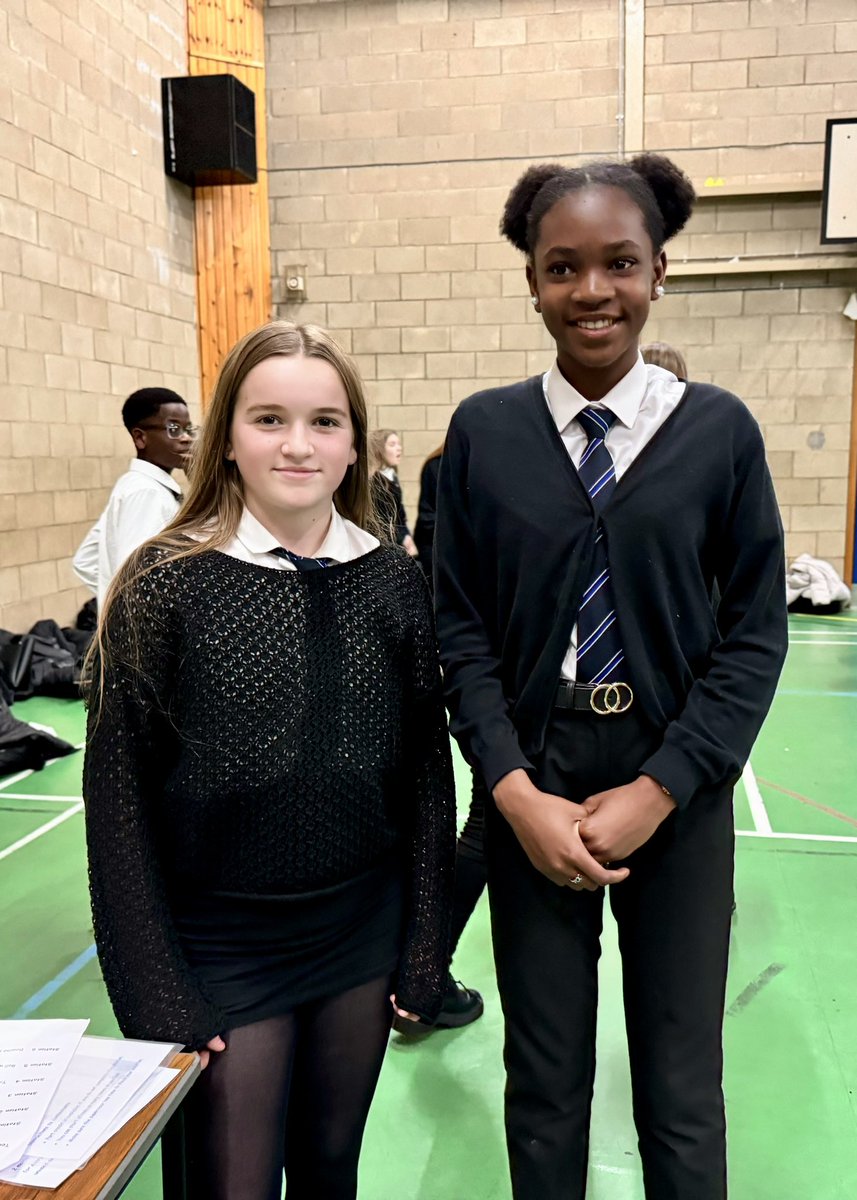 stjohnsmaths's tweet image. Monday’s S1 Maths &amp;amp; Numeracy Challenge with 1M1, 1M3, 1M4 and 1J3.  
Photos part 4 😊
#TerrificTeamwork 
#FunChallenges
#NumeracyAcrossLearning
#MathsWeekScotland
@StJohnsOfficial