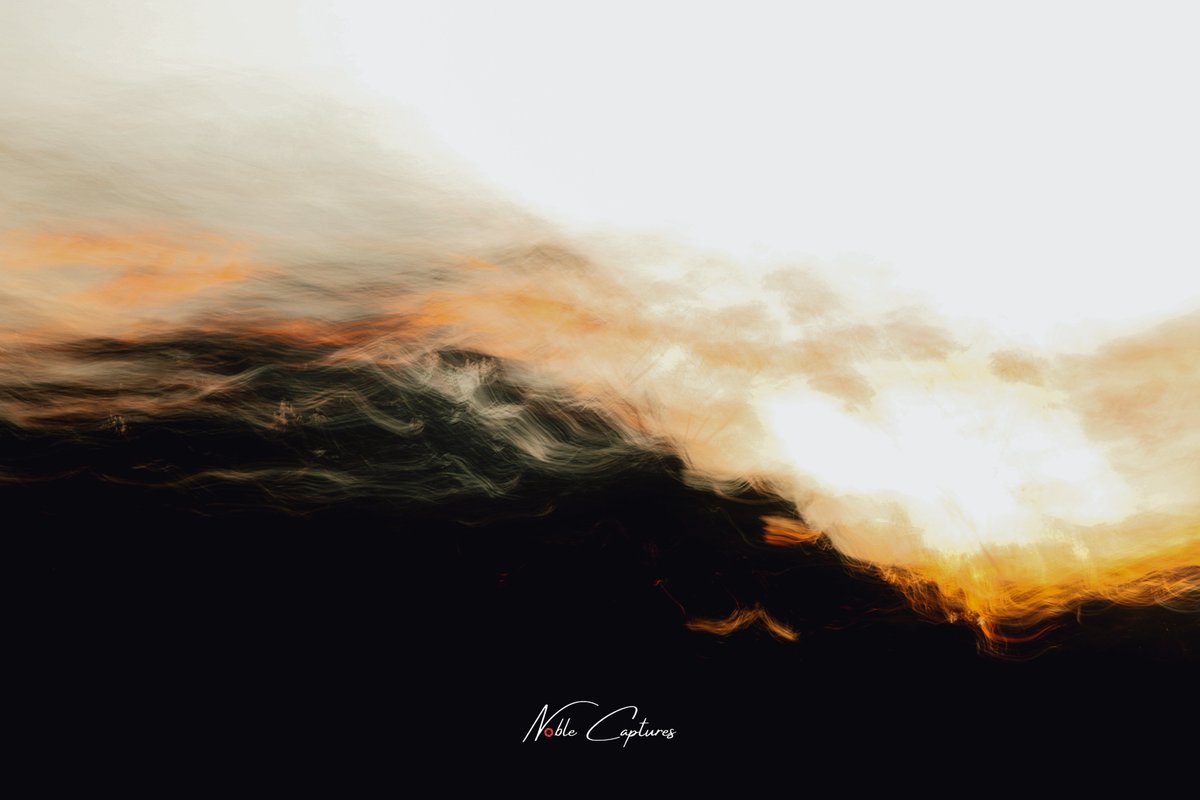 Noblecaptures's tweet photo. Golden skies and quiet moments – a reminder of nature's breathtaking beauty and the calm that follows a busy day. These moments reflect the simple joys we often overlook amidst the busyness of life. https://t.co/526IhEz2AC