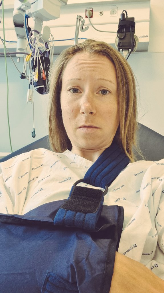 Dislocated shoulder and stitches to the hip was everything I brought back from racing Binche-Chimay-Binche today. Pretty darn shitty way to end the road season 2024.