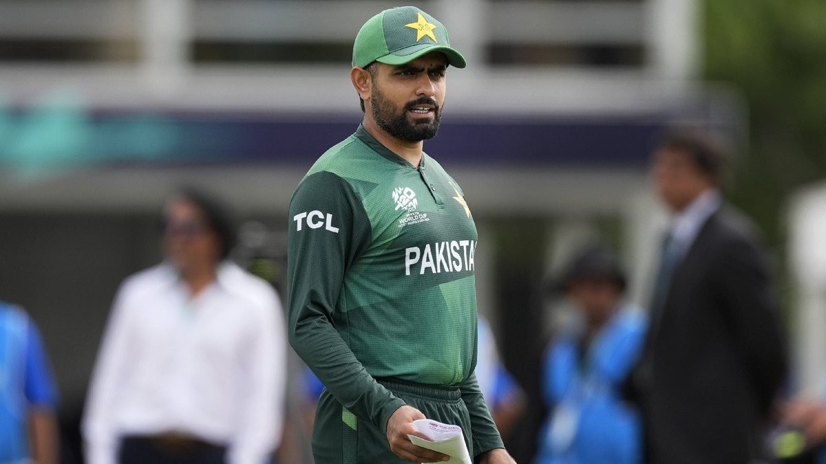 Sports_Himanshu's tweet photo. HISTORY! 

Babar Azam resigns from Pakistan National Team captain. https://t.co/7s3XsU7iym