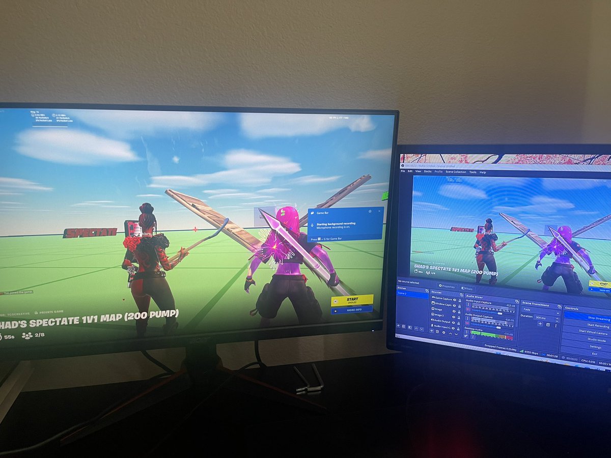 LIVE RIGHT NOW! Tune in!

twitch.tv/its_giraffe