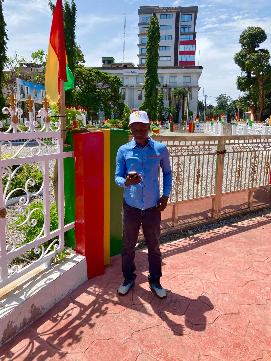 En ce 66e anniversaire de notre indépendance, souvenons-nous de nos racines et de nos héros qui ont lutté pour notre liberté. Que cet anniversaire nous inspire à construire une Guinée encore plus forte et unie. Bonne fête à tous les Guinéens, où que vous soyez dans le monde