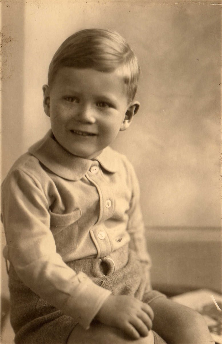1 October 1936 | Dutch Jew, Andries Jacob Stad, was born in Enschede.

He was deported to #Auschwitz from #Westerbork in January 1943. He was murdered in a gas chamber after arrival selection.
