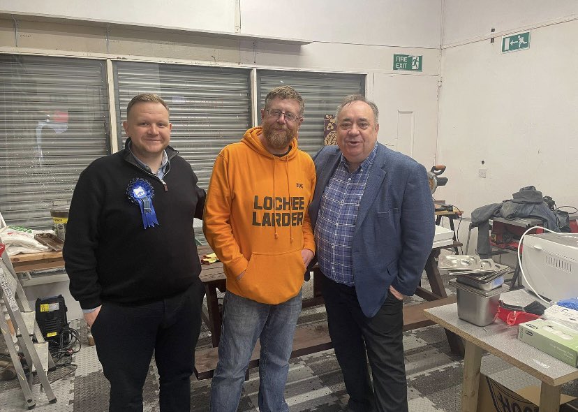 locheeagr's tweet photo. What a day we’ve had in the Lochee Ward today - Myself and @AlexSalmond visited the Lochee Larder and got some great responses on the doors when canvassing - We also had @JNHanvey out canvassing with us in Western Gateway - some very interesting results there too.
#VoteRoss1 | #VoteALBA | @AlbaParty 🗳️🏴󠁧󠁢󠁳󠁣󠁴󠁿