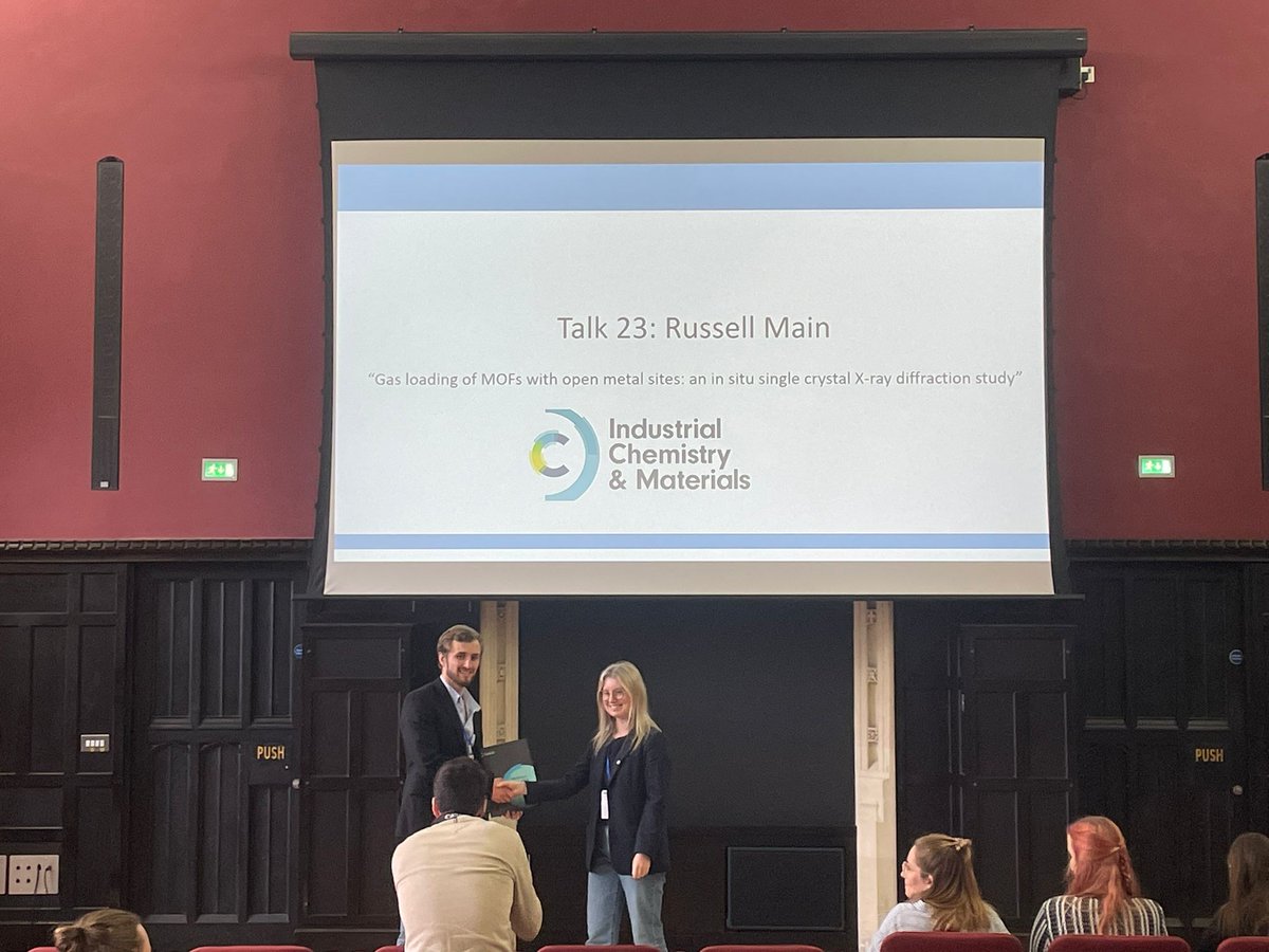 Presence of REM Group at the <a href="/YoungMOFmeeting/">YoungMOFmeeting</a> this year in Cambridge. Congrats to Russell for the great talk and prize! 🎉🏆
