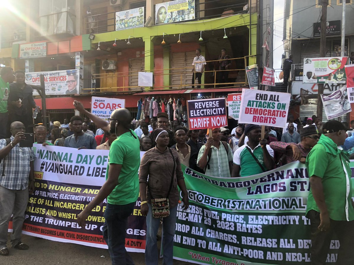 Arise4freedom's tweet photo. The 1st of Oct commemorates when Nigeria achieved its independence, but as the late Dr Bade Onimode, Baba Omojola, and many others have pointed out, the so-called independence Nigeria received from the British was, and always has been a flag independence; a nominal independence. https://t.co/8ps4o2zCm3