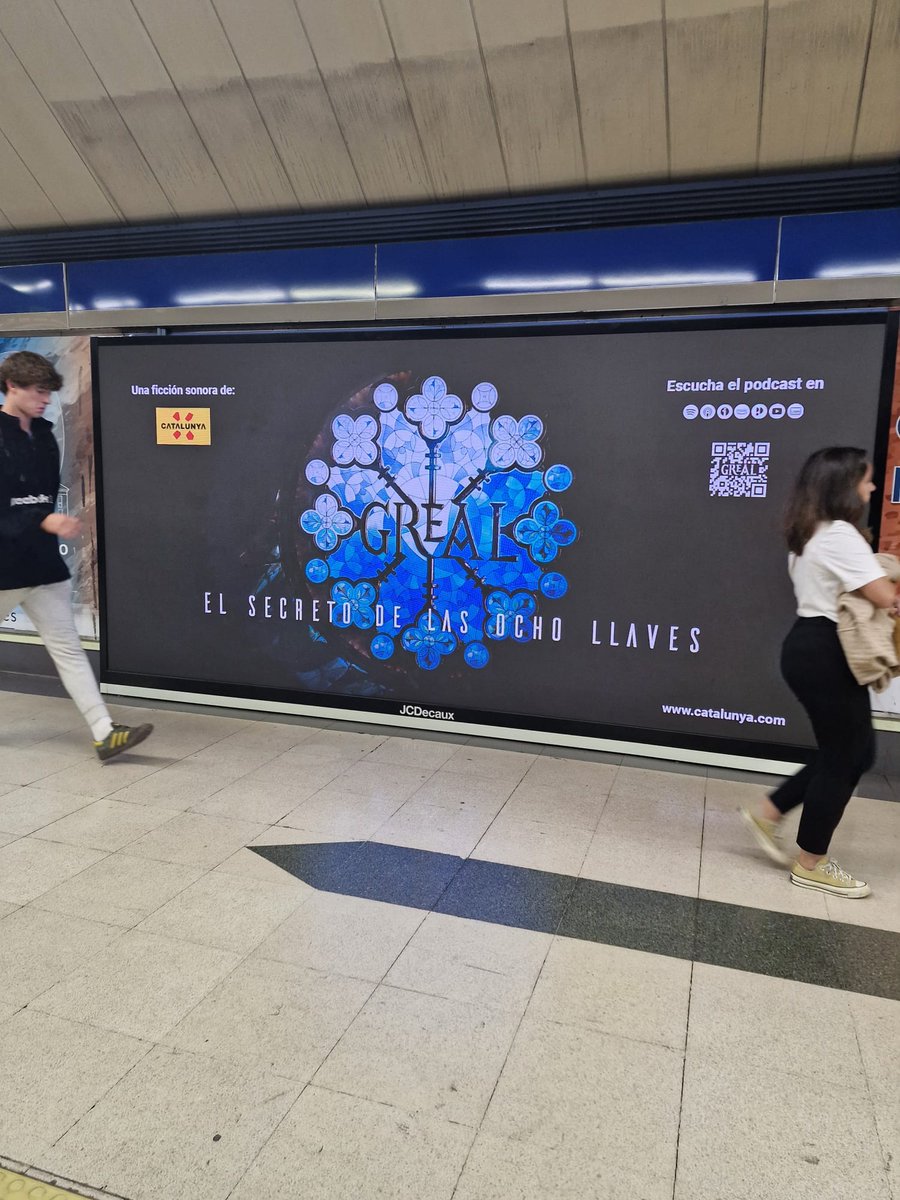 ¡Hay que sacar los podcasts a la calle!

Y #Greal ha llegado al metro de Madrid 😊

🎧 open.spotify.com/show/3Ges7kwp7…

(La foto es de <a href="/lauramoton/">Laura Mtnez. Otón</a>, gracias)