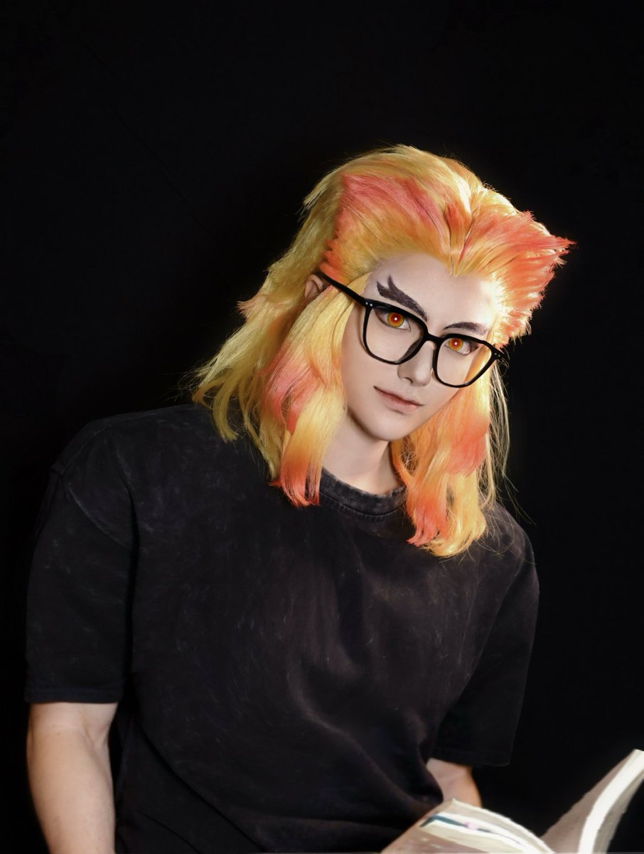 Trying to do some cosplaying work…
Rengoku Kyojuro by <a href="/hassy_0225/">ハシモト🍣</a> is hot as fuck… I hope this does not offence.

#kimetsunoyaiba #RengokuKyojuro #cosplay