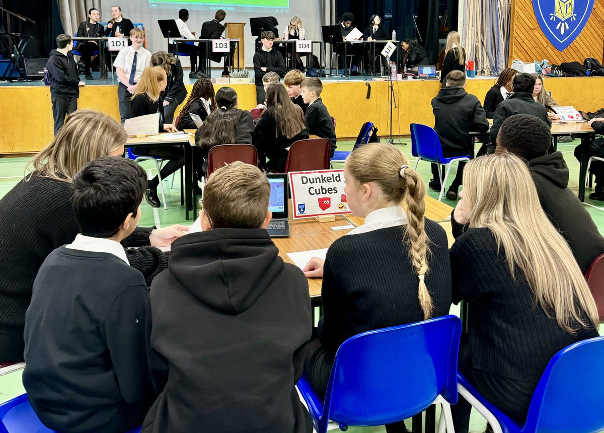 stjohnsmaths's tweet image. Today’s S1 Maths &amp;amp; Numeracy Challenge with 1D1, 1D3, 1D4 and 1J1. 
Day 2 photos part 3 😊
#TerrificTeamwork 
#FunChallenges
#NumeracyAcrossLearning
#MathsWeekScotland
@StJohnsOfficial