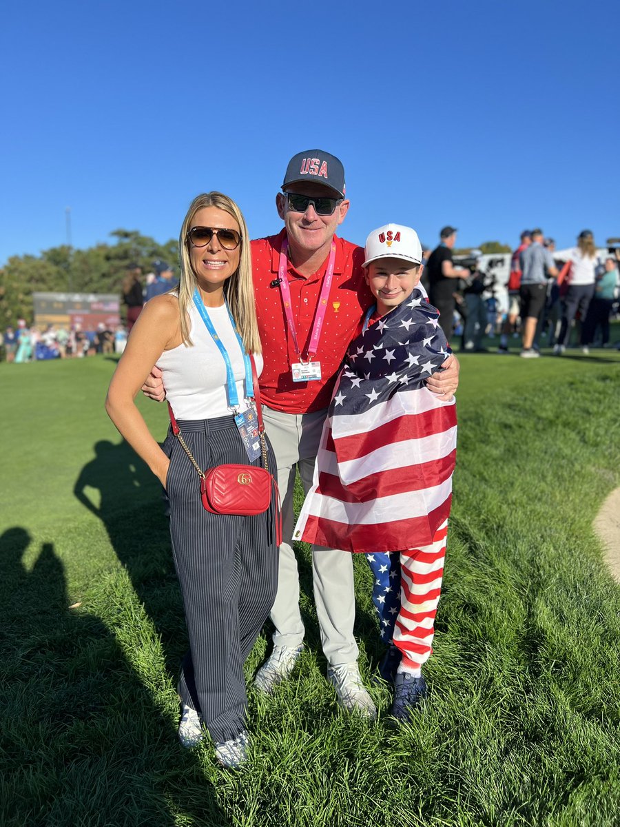 BrandtSnedeker's tweet photo. 🇺🇸🇺🇸🇺🇸 What a tremendous honor it was for my family and I to be a part of Team USA in the 2024 @presidentscup! The experience and memories are something we will cherish forever. A special group of guys to be around, congrats on bringing it home fellas 🫡🫡