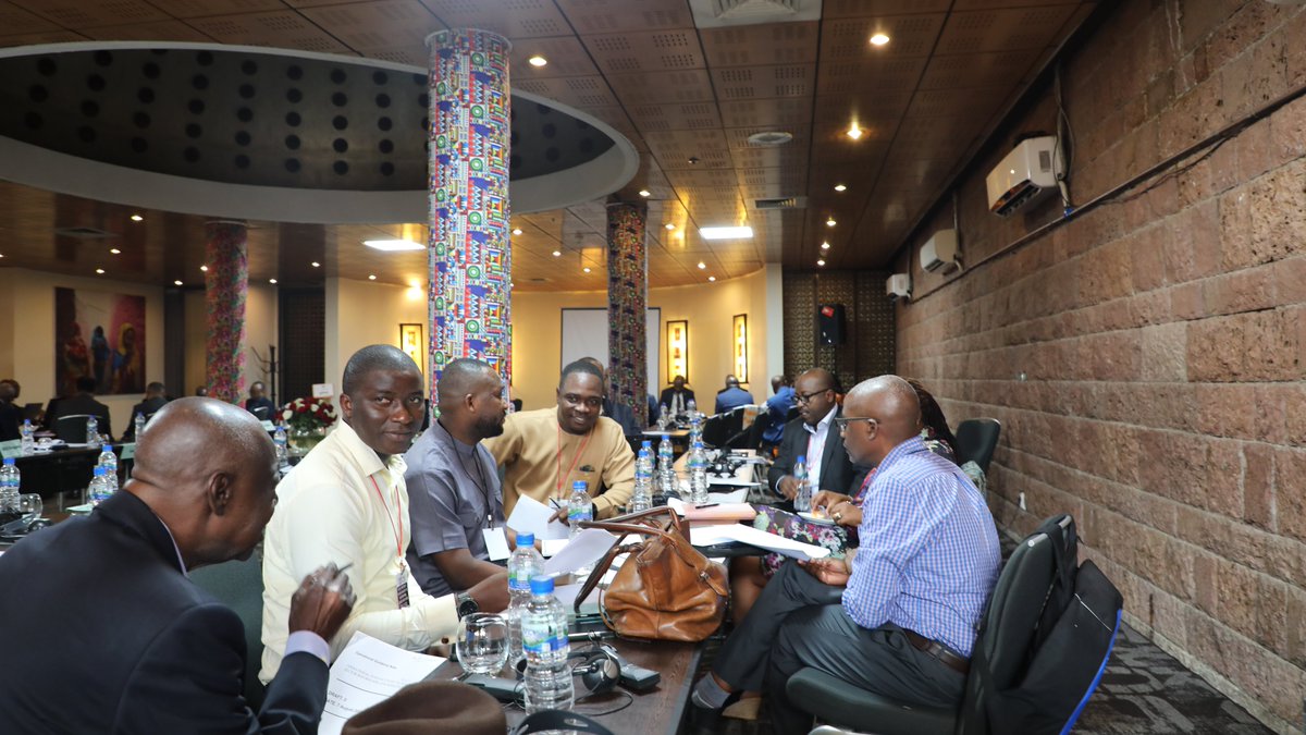 AUC_PAPS's tweet image. Session 8⃣-9⃣: Participants split into groups for a discussion focusing on #evaluating the content, assessing for #usability for the specific target group, proposing suggestions for #enhancement, &amp;amp; #analyzinggaps in the devt. process of the #OGN on “#SSR &amp;amp; #mediation"
@UNOAU_