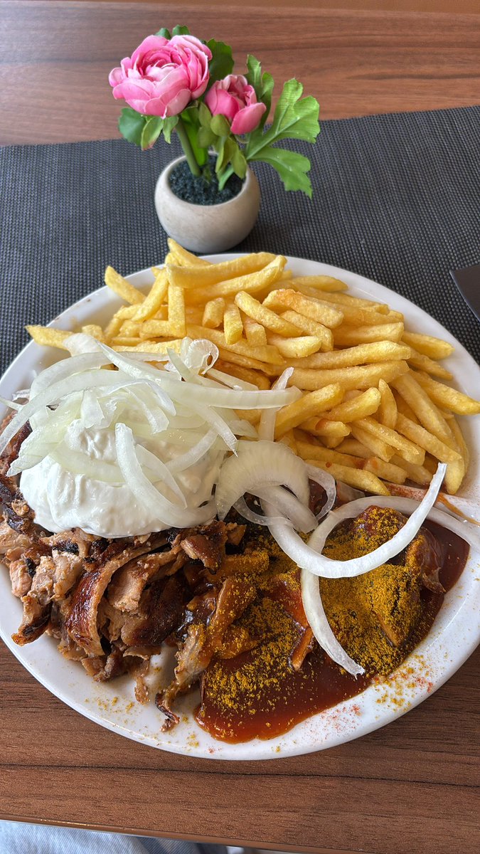 Frauen gehen zum Therapeuten 
Ich fahr nach Dortmund und esse einen Taxiteller