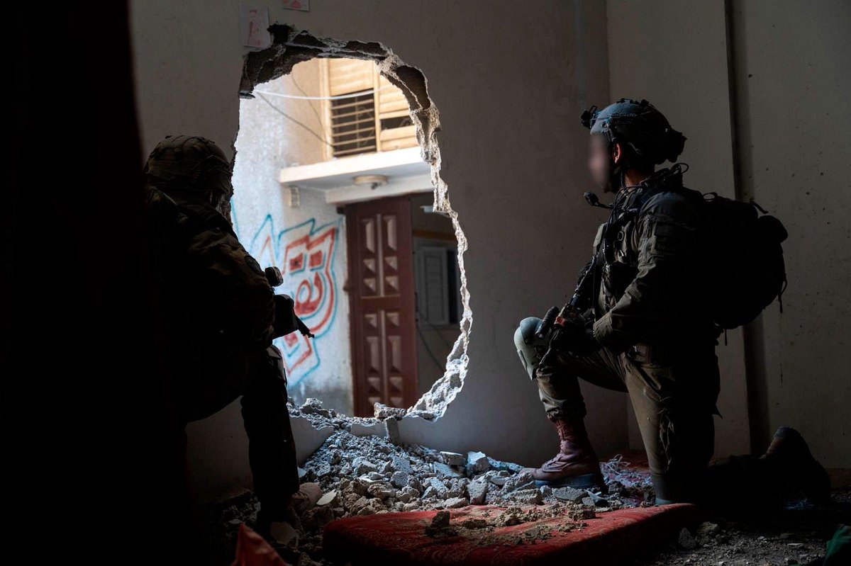 Почему Израиль стремится разрушить «ось Тегерана» на Ближнем Востоке

В беседе с «Абзацем» доцент Финансового университета при Правительстве Российской Федерации Геворг Мирзаян заявил, что продолжительность военной операции ЦАХАЛ в Ливане будет зависеть… t2p.pw/jEp8QFcg55