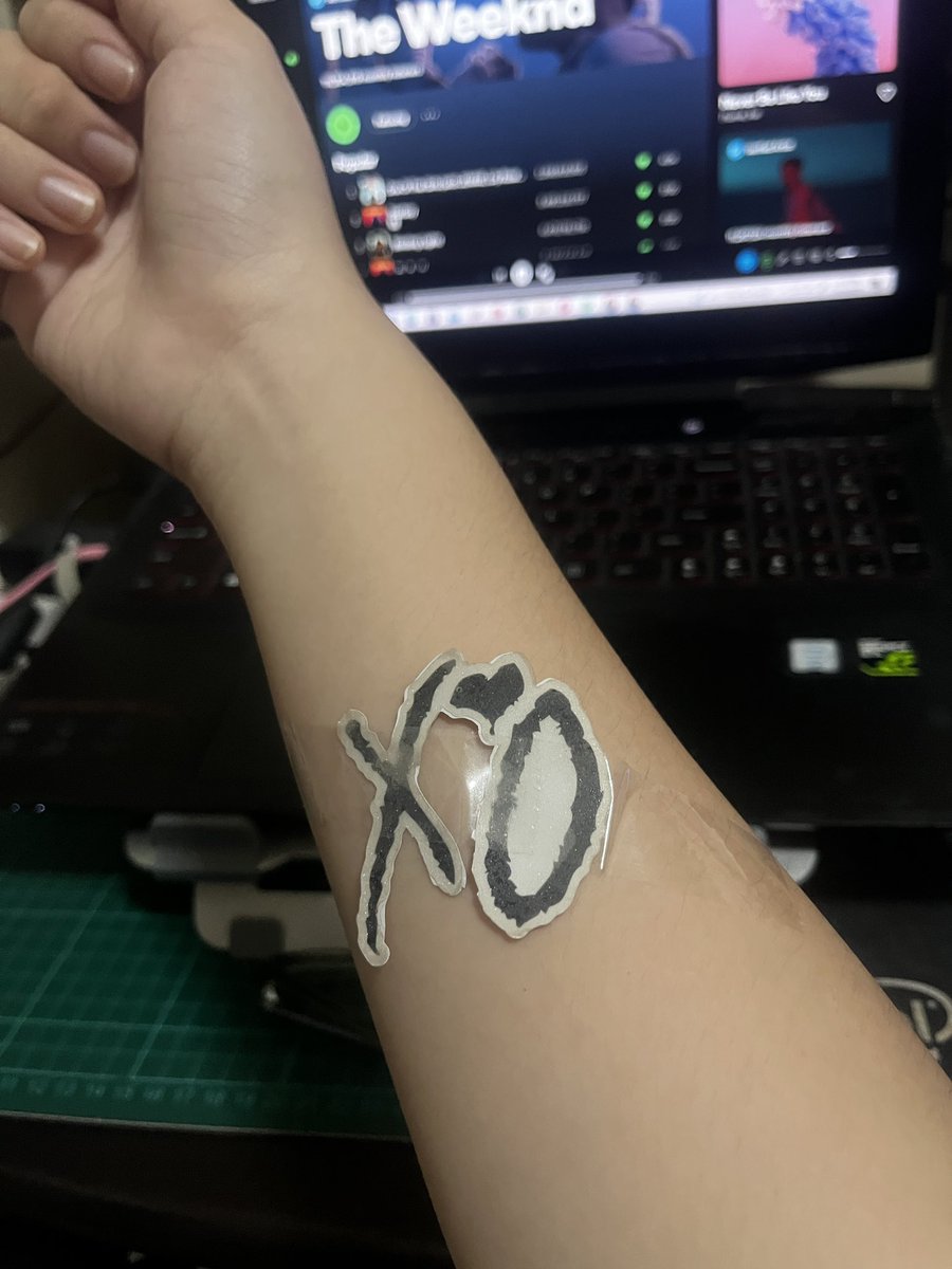 dawnofmika's tweet photo. xo tatted all over her body😭😭😭😭 https://t.co/8AfBzoPME8