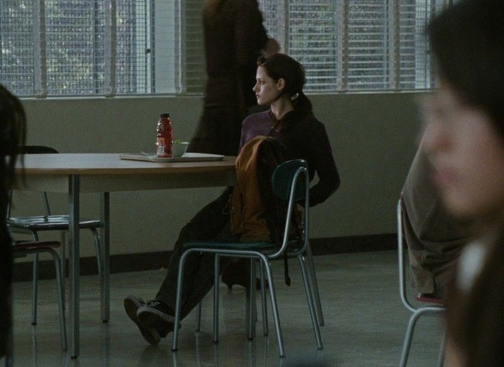 archivetwilight's tweet image. i'm just a girl