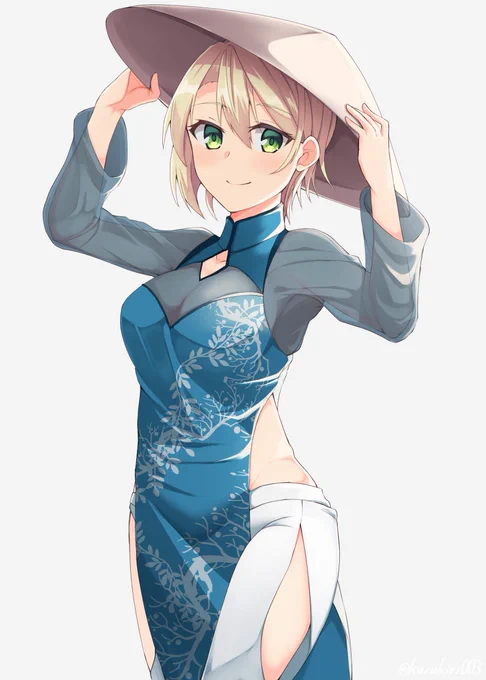 うちのこ「ネージュ」アオザイチックな服着せました 