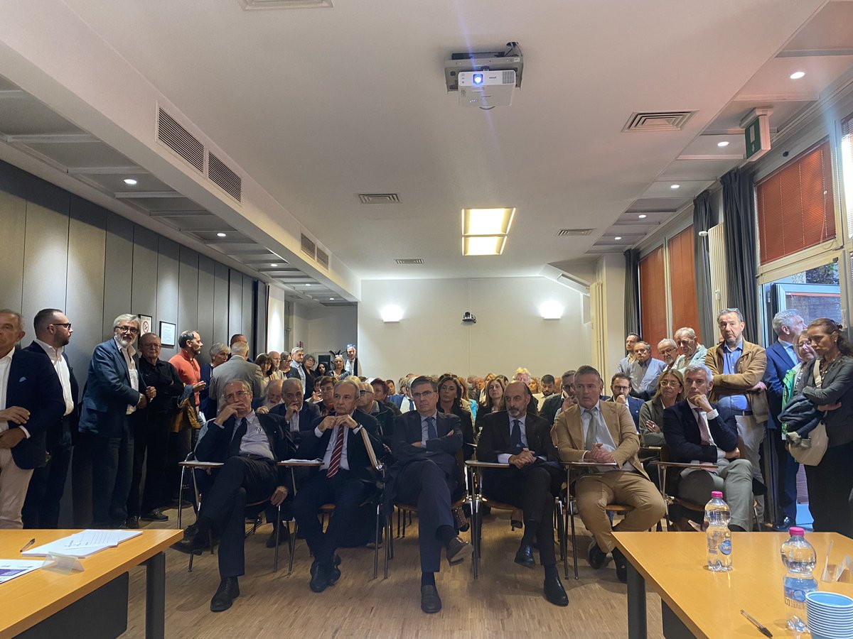 Mauro Moruzzi tweet media