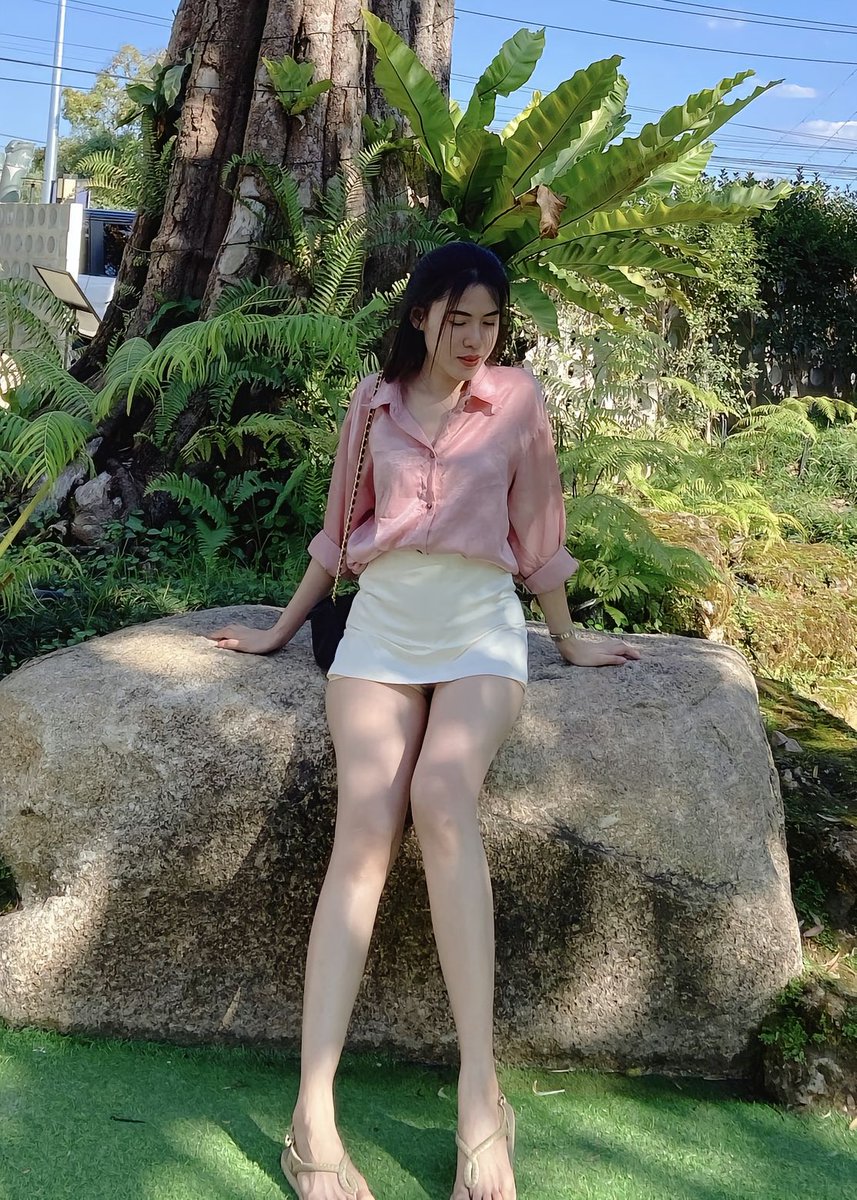 คบกับเราห้องนอนไม่เคยรก เพราะเราจัดให้ตลอด 😂 #ชอบคนมีอายุ #โสดและเหงามาก #ธุระกิจส่วนตัว  #ไม่รับงานอะไรทั้งนั้น #ฝากรีทวีตด้วยนะคะ ID: fonn56