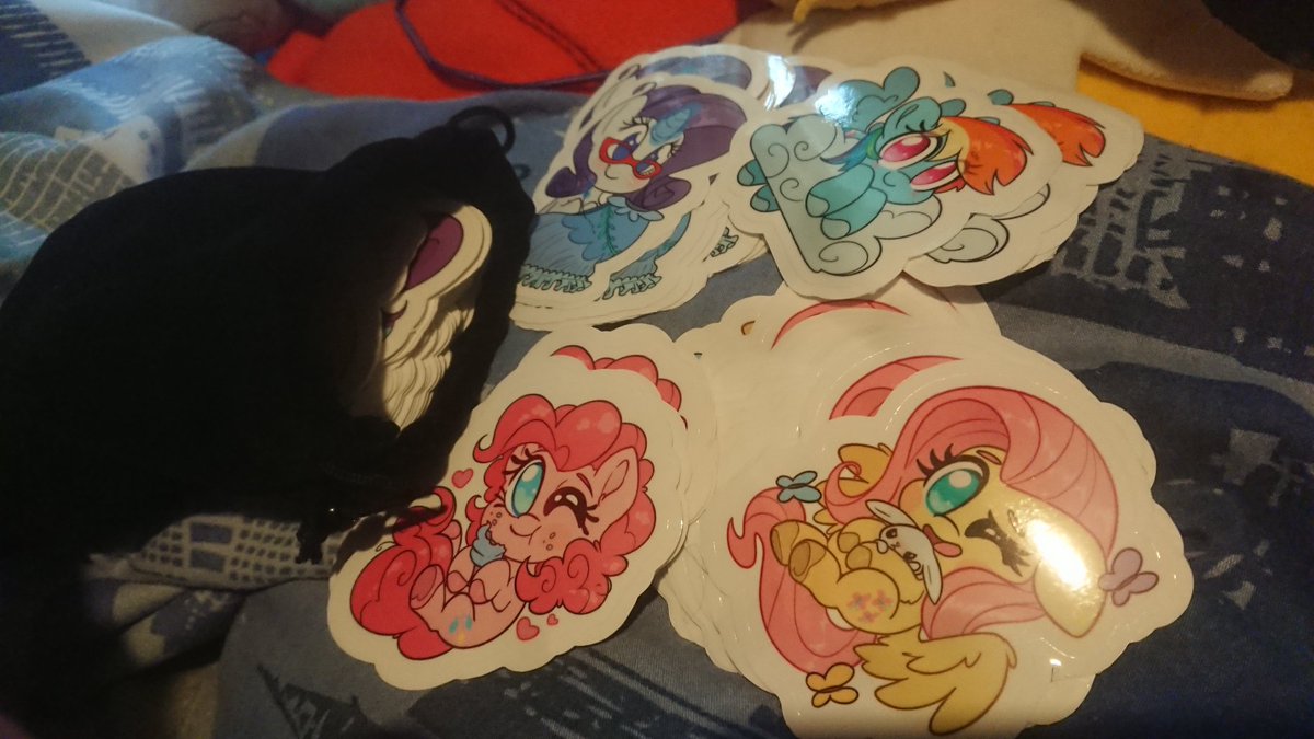 It feels like I barely got my merch in for <a href="/UKPonyCon/">UK PonyCon ‘Adventure Awaits’</a> in on time, but so glad they arrived! Had trouble with the charms too!
But I should be all set for vending.
Come say hi if you're going!