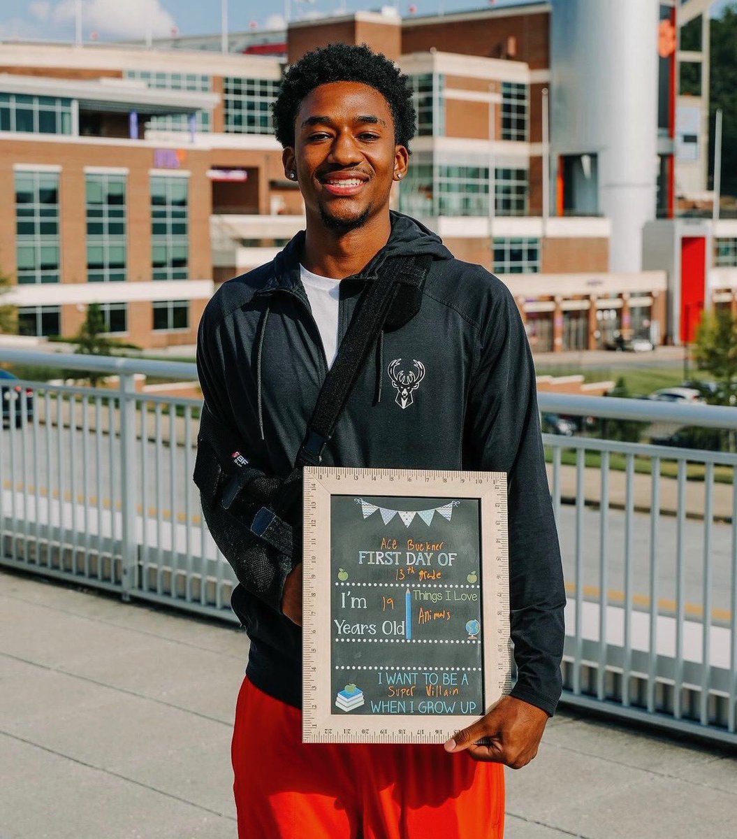 Ace Buckner tweet media