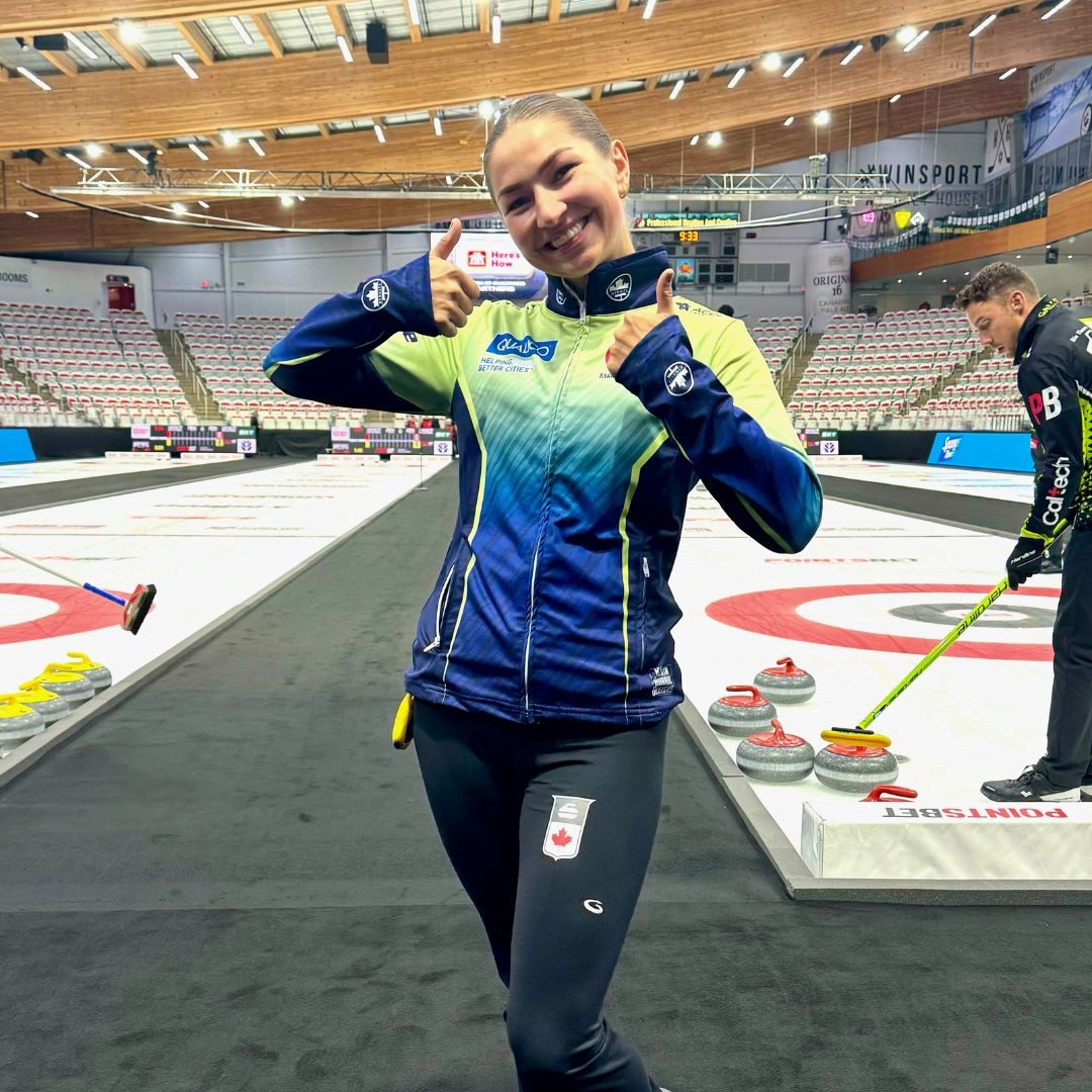 🔥 2025 cover reveal:
Featuring <a href="/KarleeBurgess/">Karlee</a> —one of Canada’s most decorated young #curling athletes.

2x Canadian women’s finalist and 5x world junior championship medallist—three of them gold.

Pre-sale is open: curlingcares.com

Read more here: thecurlingnews.com/news/loss-insp…