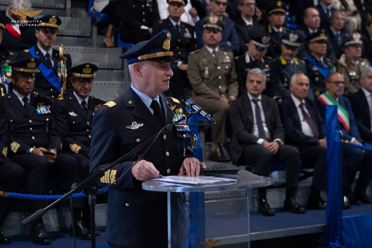 ItalianAirForce tweet picture
