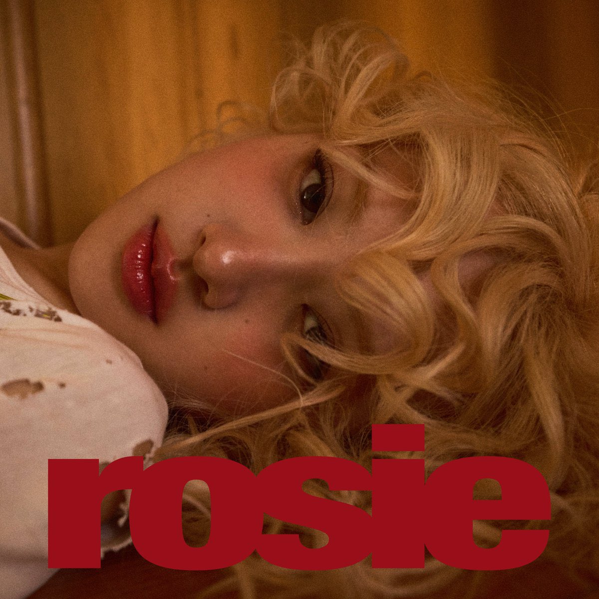 PopBase's tweet image. 🚨 ROSÉ announces her debut solo album ‘rosie’ out December 6th.