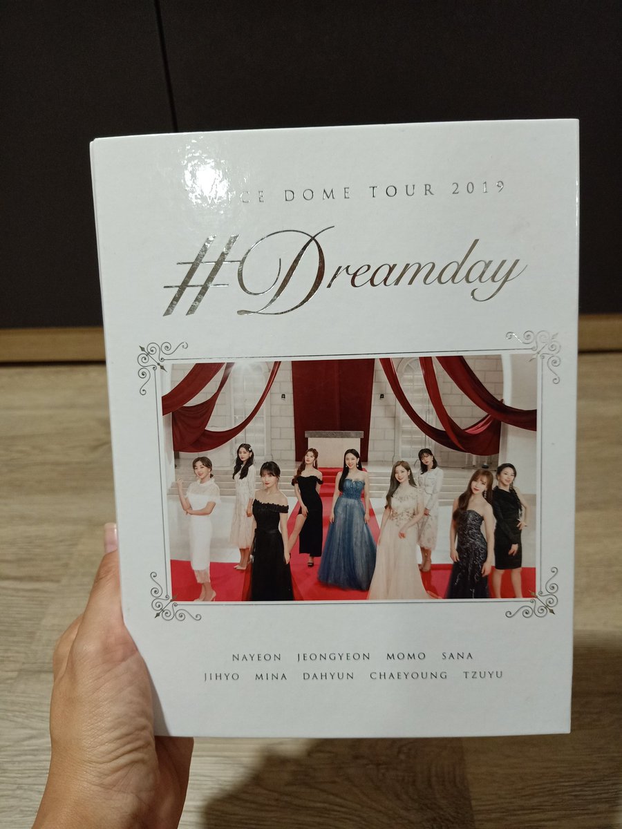 cmart138's tweet photo. #Sales อัลบั้มรูป มือ2 #พร้อมส่ง 
250 u.  #TWICE dome tour 2019 รวมส่ง  #JEONGYEON #TZUYU แถมรูปและของแถมมากมาย #NAYEON
#ตลาดนัดทไว้ #ตลาดนัดtwice #วันซ์สายเปย์ #ตลาดนัดทไวซ์ #ตลาดนัดรวมด้อม #ตลาดนัดวันซ์ สั่งซื้อ เมนชั่น/DMนะคะ https://t.co/zPZ6x3FEyw
