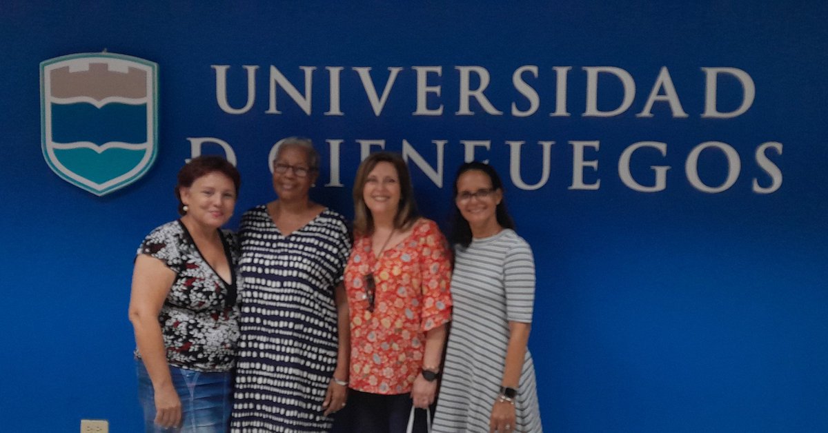 KatiaEscan's tweet photo. #Única y #Sentida experiencia vivida en la #UCF con el intercambio ameno,contextualizado y participativo,con estudiants,profesores y trabajadores,acerca y como expresara la Dra.C Patricia Ares d la familia,protagonista d las diferentes dinámicas sociales.#CienfuegosXMásVictorias. https://t.co/rYrVhxxdT7
