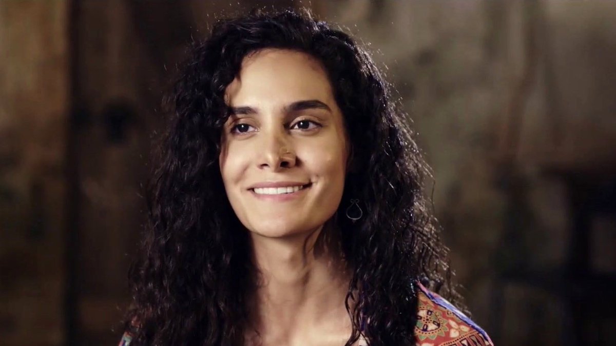 مين يتفق انها اسوأ شخصية بـFrom؟ هي اكيد بتموت بس اتمنى تموت بسرعة و نفتك