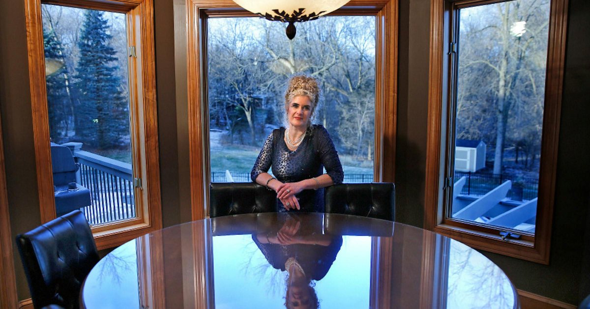 JodiLivon's tweet image. That time I was on the cover of the variety section in the #Mpls #StarTribune! Meet the Minnesota medium who teaches people to harness their own psychic powers.
Jodi Livon says everyone can be psychic if they tap into their intuition. 
buff.ly/4dXfnTy #naturalintuition…