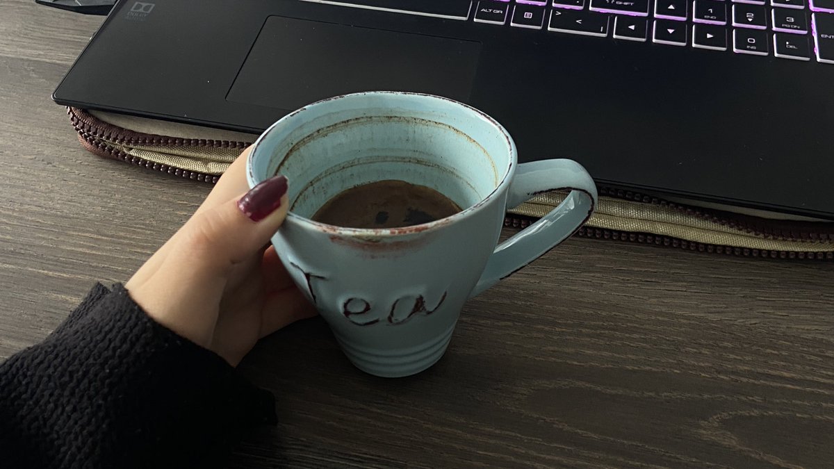 linaringg's tweet photo. about today!!🐈‍⬛☕���🌩️👩🏻‍💻 https://t.co/peeZ1W6Pd5