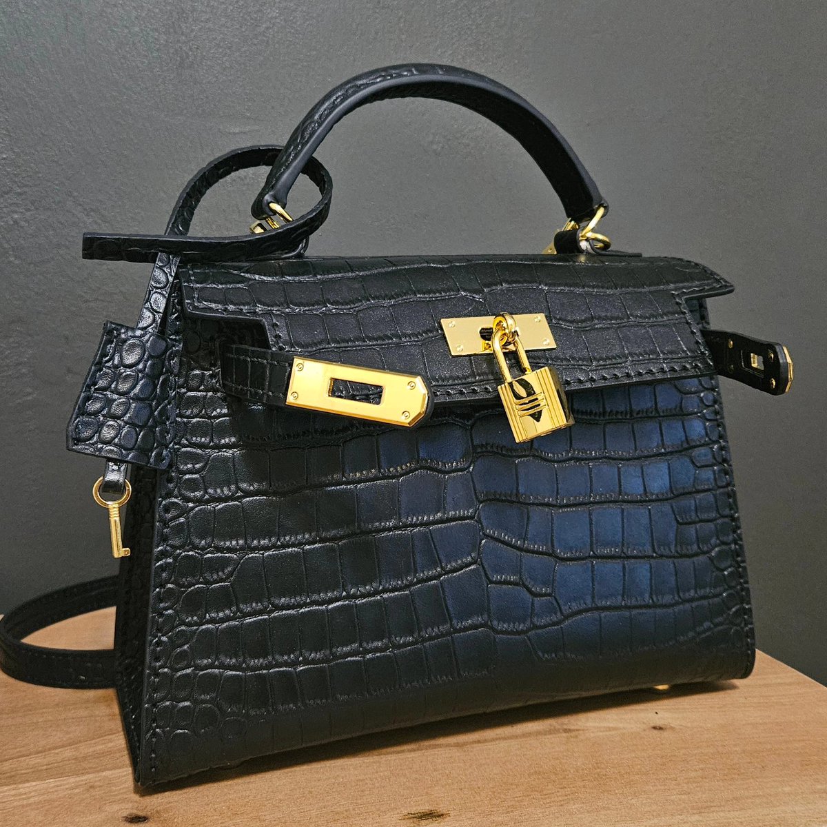 Local Florida man has concured the alligator, total time to make with hand sew: 13 hours

...see you later alligator