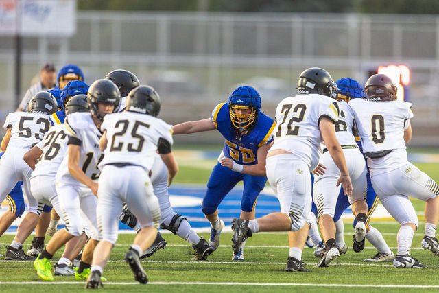 kamara_welch's tweet photo. Keep putting in the work Micah! #50 Outstanding averaging 5+ pancakes a game on OL. 26🥞🥞. Continue pounding 🔨away at LB! Tough &amp; smart. #skyhawks 🦅 @JHS_FB https://t.co/ULvc7G85gy