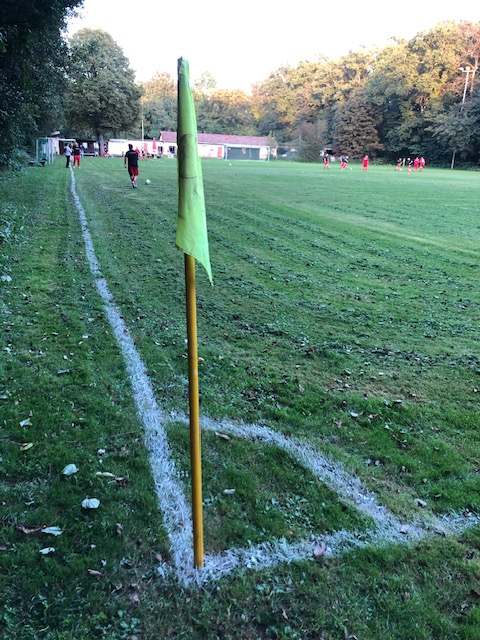 RefereeTales's tweet photo. "Let's get Physical!" After a long break there's a long post at Referee Tales, the blog for amateur refs dealing with The Dark Side of lower league football:
https://t.co/f8F5gjkMlQ https://t.co/zqeLm3v9ra