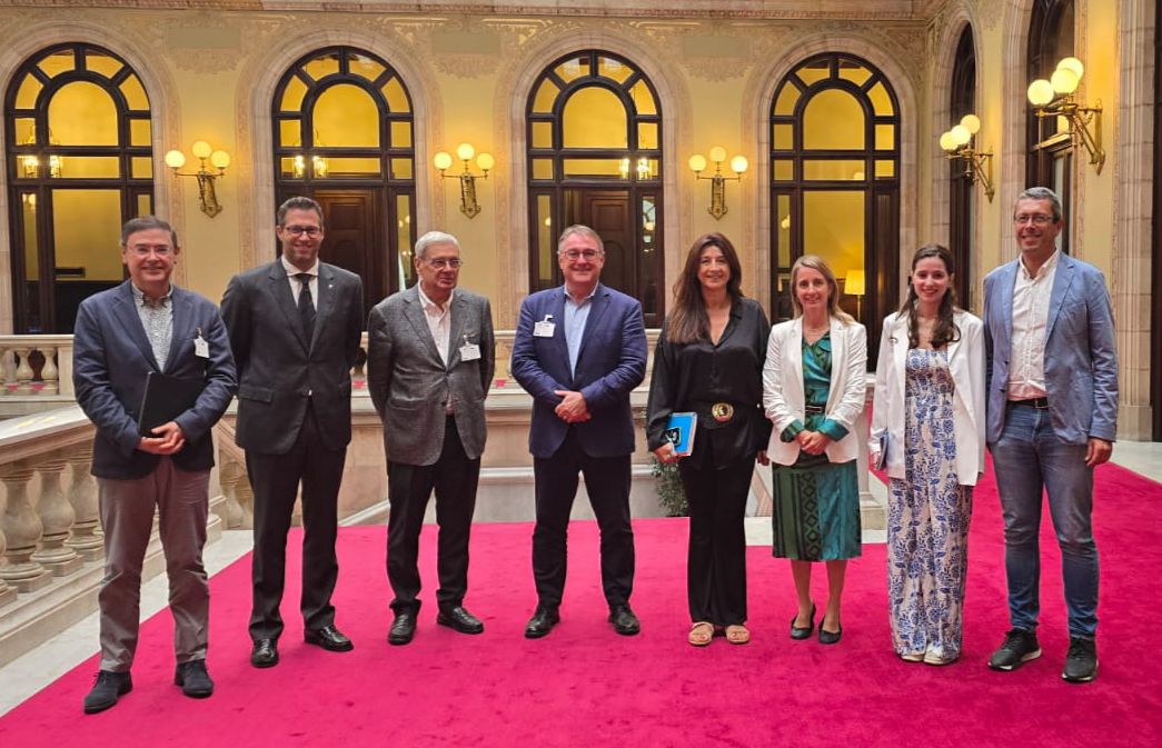 ⚖️Reprenem les converses per avançar en l'aprovació d'una Llei catalana de Mecenatge.

🙏Molt agraïts als diputats del grup parlamentari <a href="/socialistes_cat/">Socialistes PSC/❤</a> i <a href="/UnitsCat/">Units per Avançar</a>, <a href="/RocioGarPer/">Rocio Garcia Perez</a> i @MateoSellas, per escoltar-nos i compartir la nostra visió sobre el mecenatge a Catalunya.