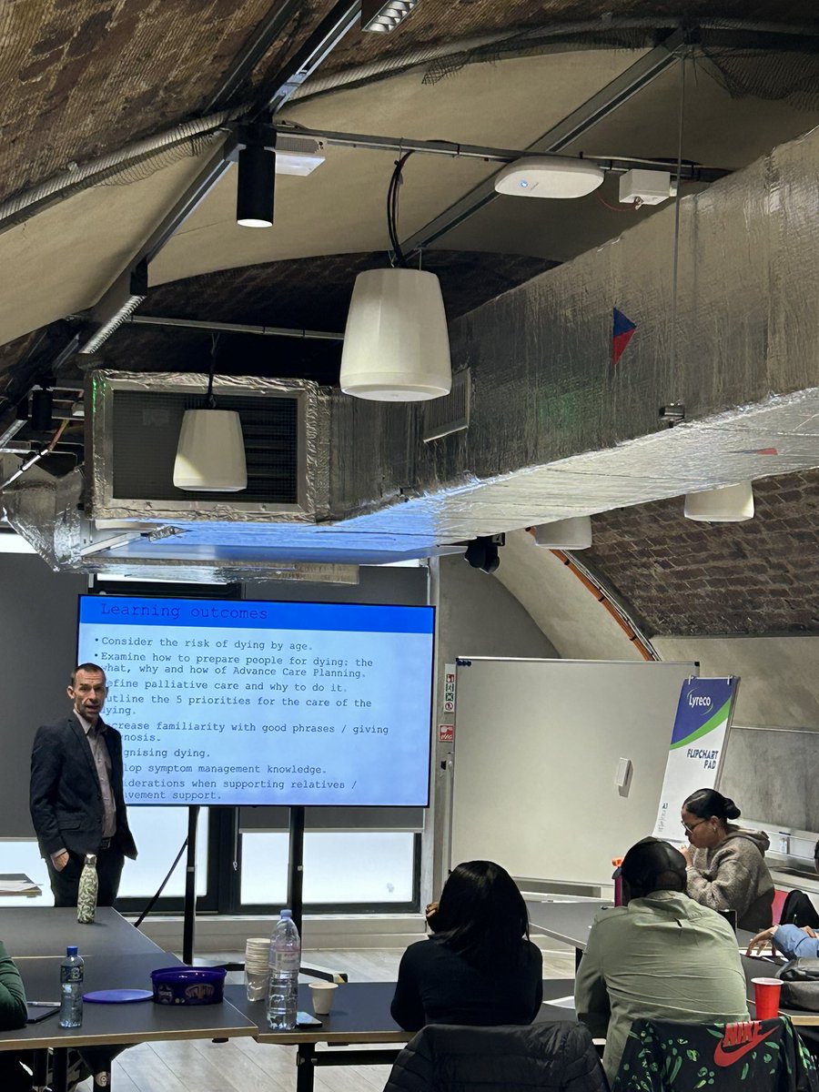 Kelly Mitchell💙 tweet media