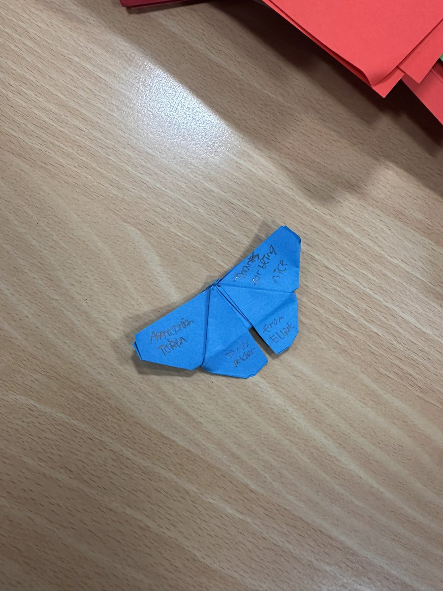 calderglenlangs's tweet image. S2 Leadership academy were having great fun today learning how to make origami butterflies 🦋 we then wrote some messages for teachers on them! #signsealeddelivered #wearecalderglen #itsslc