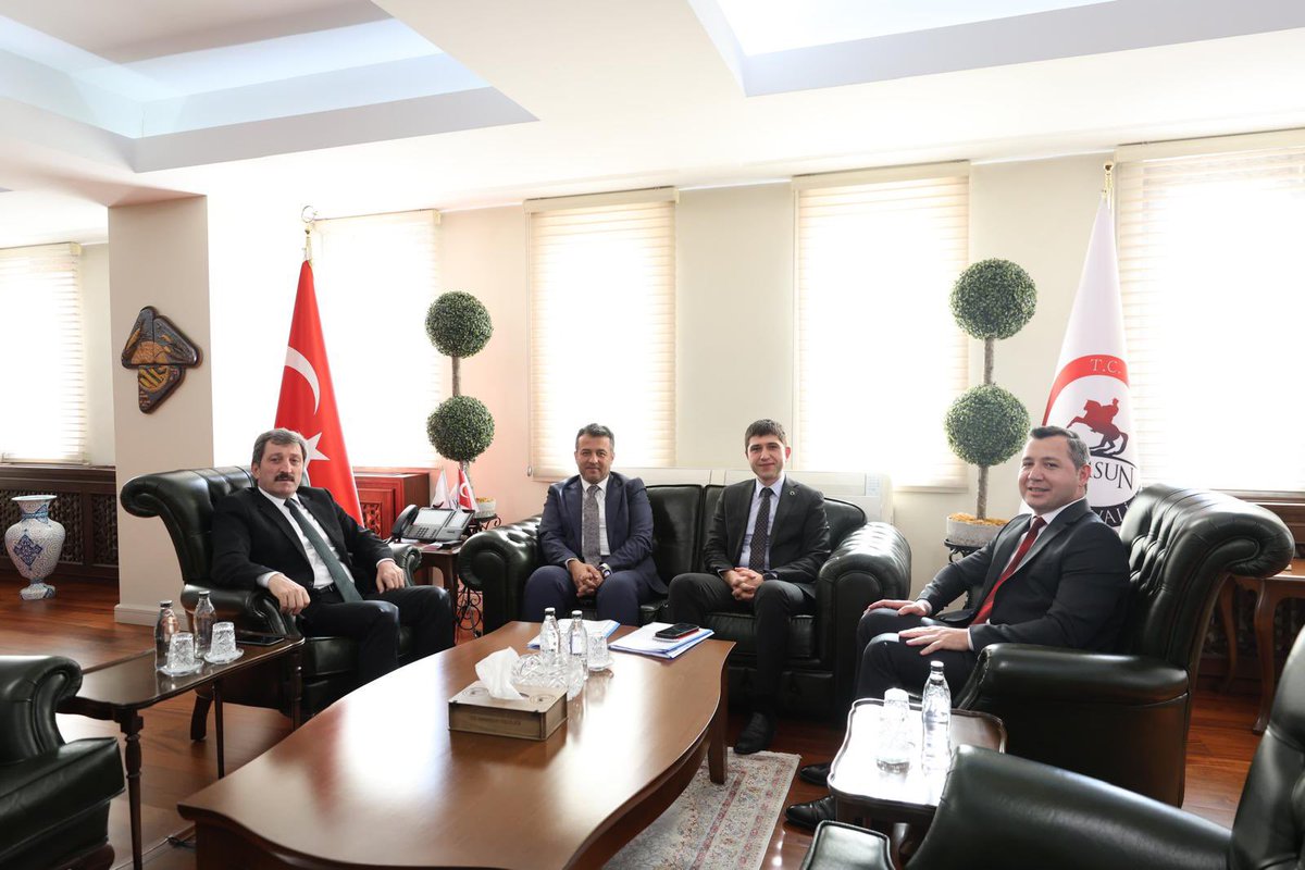 AlacamKymkmligi's tweet photo. 📍Samsun Valiliği

Alaçam Kaymakamı Sayın @Fatih_Kayabasi , Samsun Büyükşehir Belediye Başkanı Sayın Halit DOĞAN ve Alaçam Belediye Başkanı Sayın Ramazan ÖZDEMİR ile birlikte,

Samsun Valimiz Sayın Orhan TAVLI’yı makamında ziyaret etti. https://t.co/wx1wKu13zw
