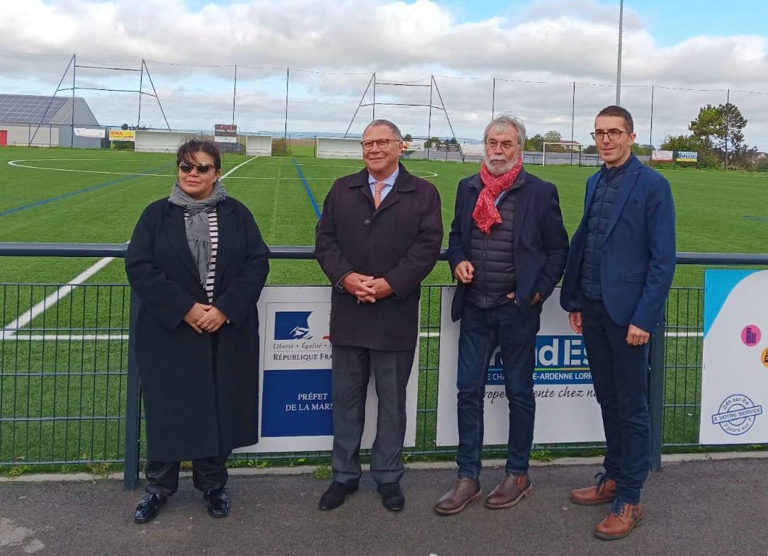 Jean-Marc Roze (@jm_roze) on Twitter photo Poursuite des réunions cantonales. Aujourd'hui, sur le canton de Châlons 1, j'ai pu visiter le terrain de basket 3x3 de #Compertrix, le centre de #formation <a href="/AlmeaFormations/">Alméa-formations-interpro</a> et le complexe sportif de #Fagnières.
Nous avons clôturé cette matinée par une réunion avec les élus du Poursuite des réunions cantonales. Aujourd'hui, sur le canton de Châlons 1, j'ai pu visiter le terrain de basket 3x3 de #Compertrix, le centre de #formation <a href="/AlmeaFormations/">Alméa-formations-interpro</a> et le complexe sportif de #Fagnières.
Nous avons clôturé cette matinée par une réunion avec les élus du