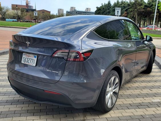 First Drive Review - 2023 Tesla Model Y Long Range - Tesla Aims Big In CUV Segment