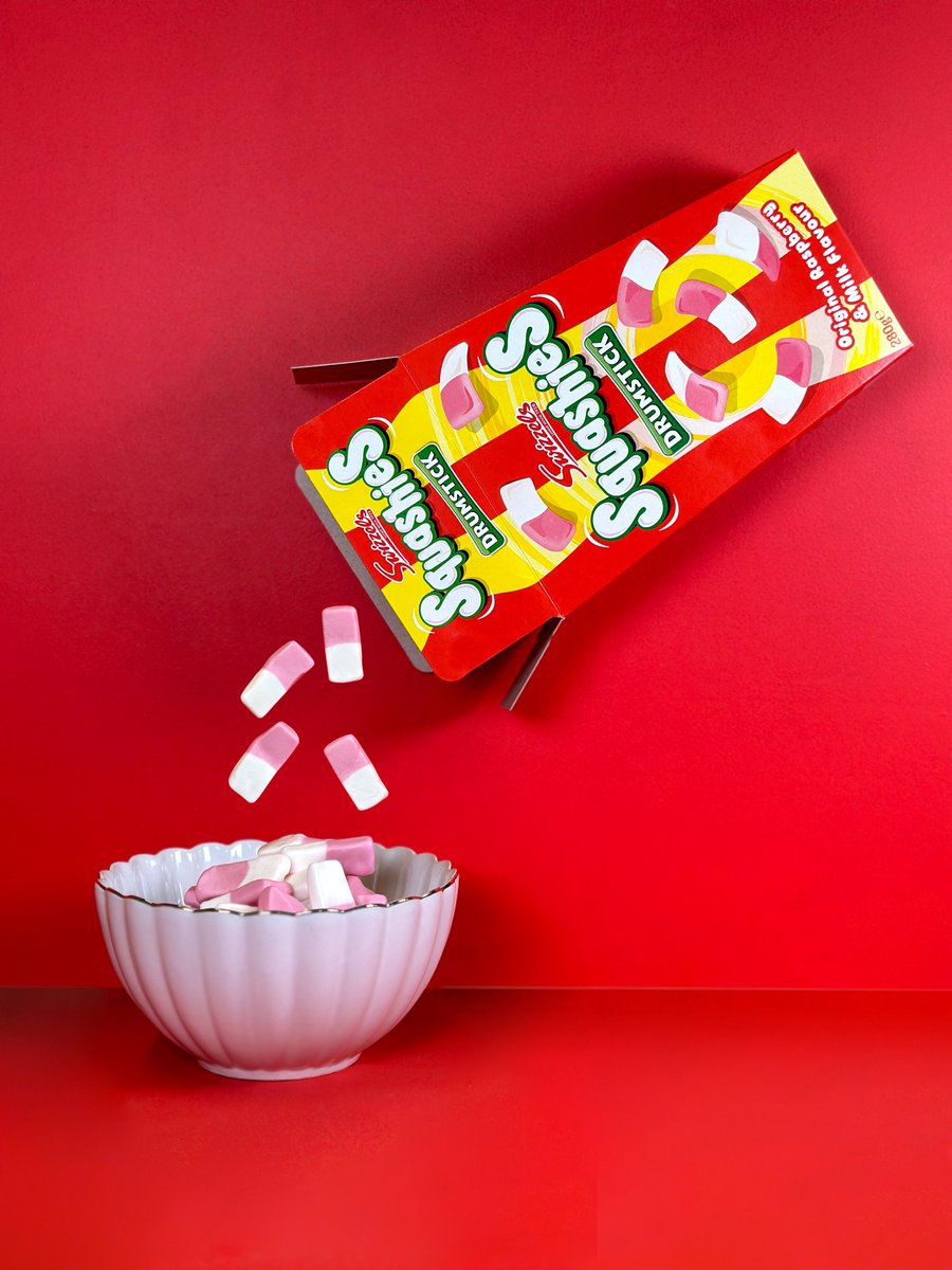 Squashies falling into the weekend like… 🍬

Who’s grabbing a handful? 🙌

Our Squashies carton is available at Asda, Iceland, Morrisons, Home Bargains and NISA.