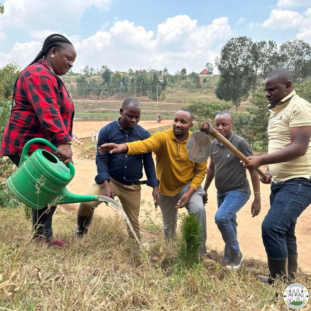 DUFATANYE ORGANISATION (@dufatanyeorg) on Twitter photo Many thanks to Suyana Foundation for the Learning Exchange Workshop! Great learning & connections with Rwanda Youth Voice for Change & Teso Initiative for Peace. 🌱#Community #Sustainability <a href="/NyanzaDistrict/">Nyanza District</a> <a href="/RoyalNyanza/">Royal Nyanza</a> <a href="/IntekoyUmuco/">Inteko y'Umuco | Rwanda Cultural Heritage Academy</a> #learningExchange Many thanks to Suyana Foundation for the Learning Exchange Workshop! Great learning & connections with Rwanda Youth Voice for Change & Teso Initiative for Peace. 🌱#Community #Sustainability <a href="/NyanzaDistrict/">Nyanza District</a> <a href="/RoyalNyanza/">Royal Nyanza</a> <a href="/IntekoyUmuco/">Inteko y'Umuco | Rwanda Cultural Heritage Academy</a> #learningExchange
