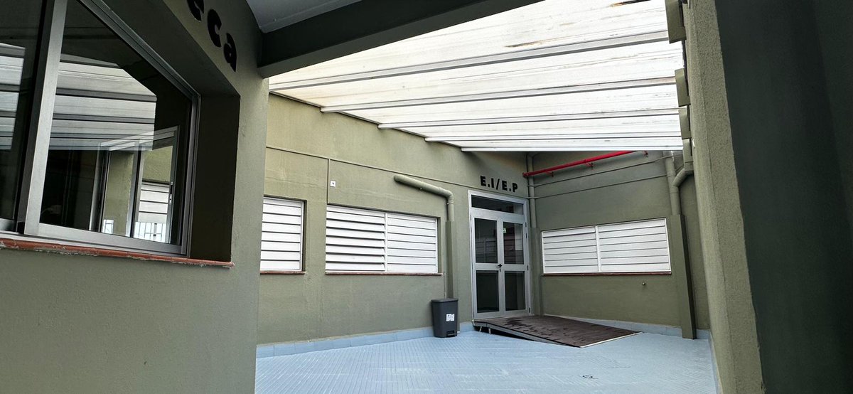 Molt contents de poder mostrar-vos com ha quedat l'Escola Teide després de la reforma! 🛠️🏫 Un lloc acollidor i funcional!
---
Very happy to show you how Escola Teide looks after the renovation! 🛠️🏫 Our efforts to create a welcoming and functional space have paid off!