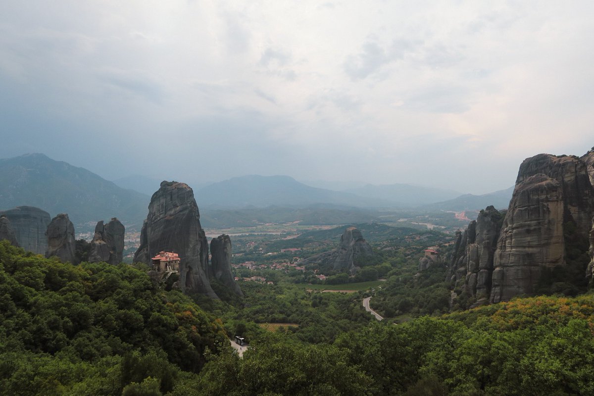 mackheisinger's tweet photo. 📍Meteora, Greece 📸 https://t.co/1Yf9jeQybo
