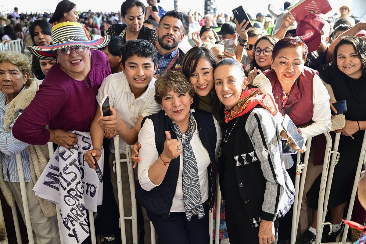 Delfina Gómez A. (@delfinagomeza) on Twitter photo #EsTiempoDeMujeres | Hoy estamos por vivir un hecho histórico, el inicio del gobierno de la Doctora <a href="/Claudiashein/">Claudia Sheinbaum Pardo</a>, la primera mujer en ocupar la Presidencia de México. Hay motivos para seguir por la ruta de una vida digna y de paz para todas y todos los mexicanos.
El Gobierno #EsTiempoDeMujeres | Hoy estamos por vivir un hecho histórico, el inicio del gobierno de la Doctora <a href="/Claudiashein/">Claudia Sheinbaum Pardo</a>, la primera mujer en ocupar la Presidencia de México. Hay motivos para seguir por la ruta de una vida digna y de paz para todas y todos los mexicanos.
El Gobierno
