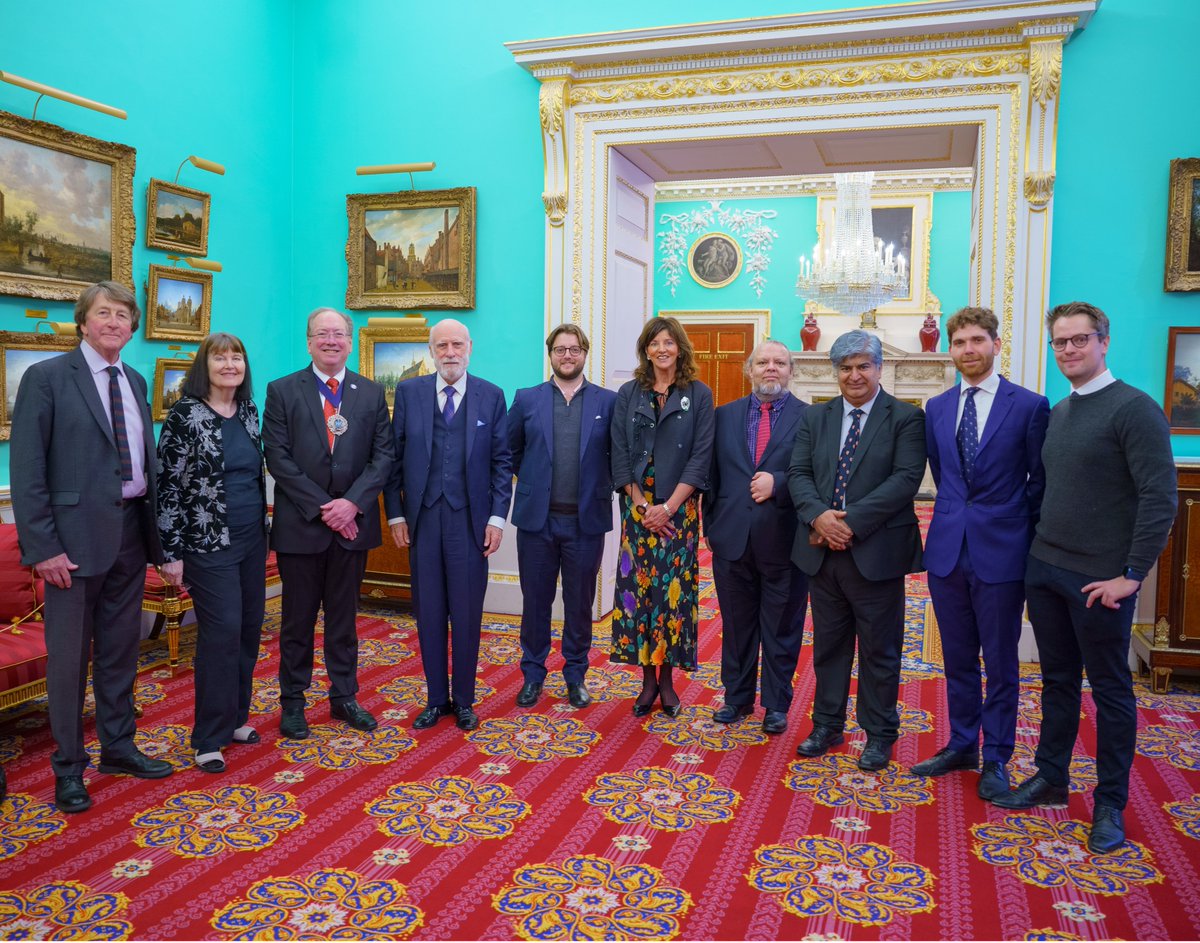 citylordmayor's tweet photo. Delighted to welcome representatives from @RevolutApp to receive their certificates from @CISI for completing the Ethical AI course, part of the Lord Mayor’s Ethical AI Initiative. #ConnectToProsper https://t.co/0nZOFZP8y0