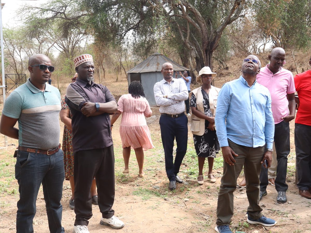 mopelleni's tweet photo. We had the opportunity to meet with the Amref Country Director, his deputy, and other senior staff. Together, we visited the Orinie Community Centre, Kumpa, and IImotiany Community in Matapato, Kajiado Central, where Amref has implemented water starters projects. #AmrefAtTHS24 https://t.co/fteUyl4H7A