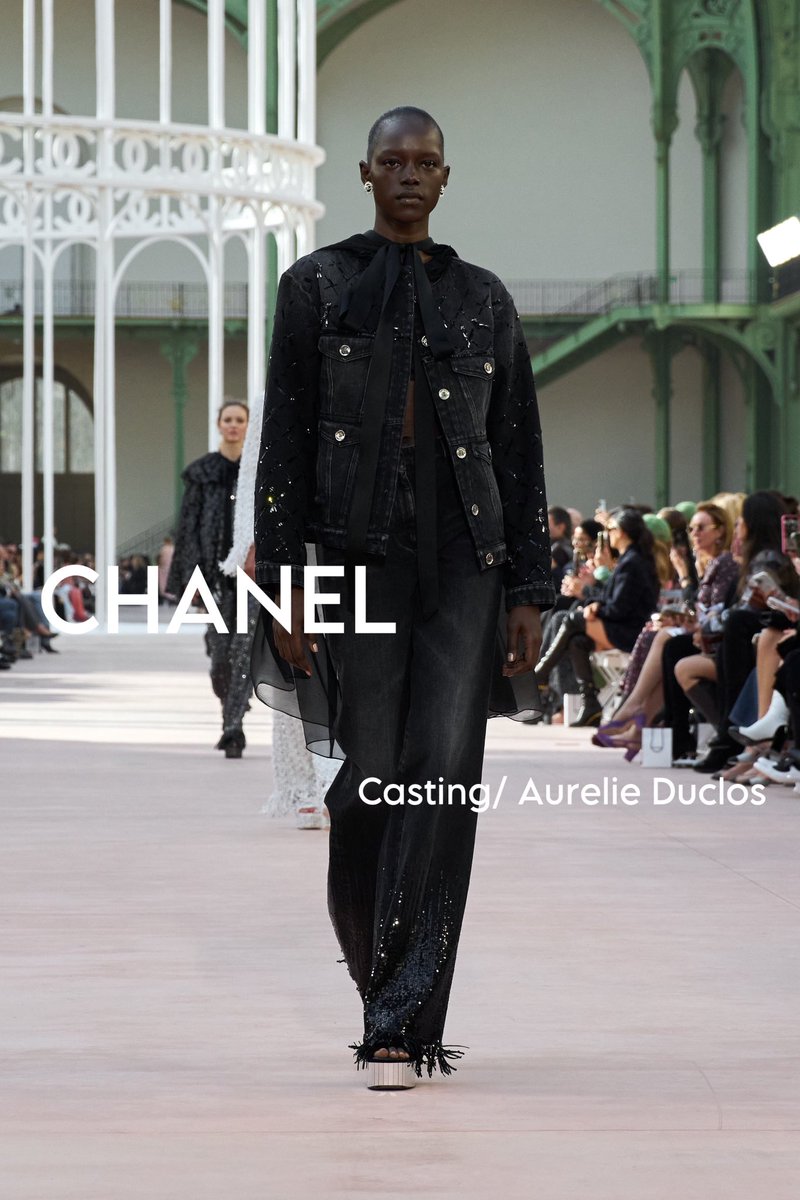 KwenMaye's tweet photo. Final day of fashion week. 33 shows, just wrapped up @CHANEL and @Lacoste one more to go in Paris. God is good 🤲🏿🙏🏿
@fusemodels Alaato / Jum
#FuseBoss https://t.co/aDJTSI6Y6z