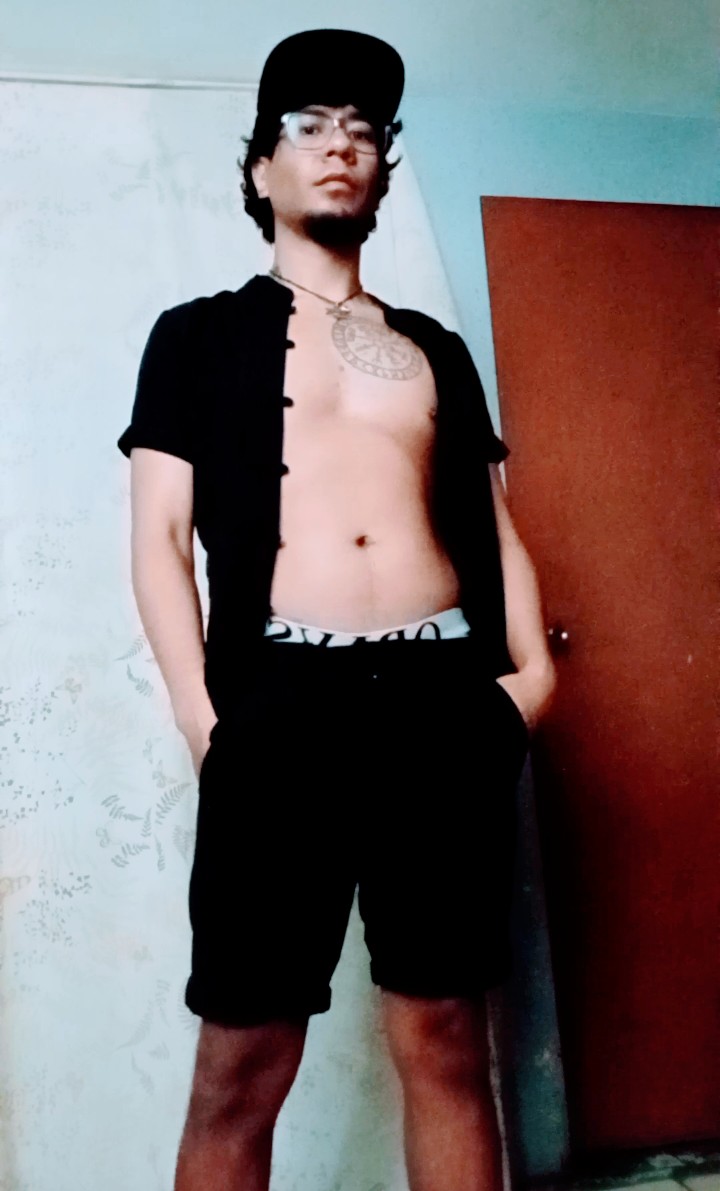 DavidCab113's tweet photo. Elegante por fuera, cómodo por dentro 🥵
Videos en página azul 🫣 
https://t.co/qW8gbj6ZZc
Suscribete y no te pierdas de los detalles 
#Martes #niño #estrelladelamañana #LCDLMX2  😂🥵 https://t.co/zWmWgroIfd